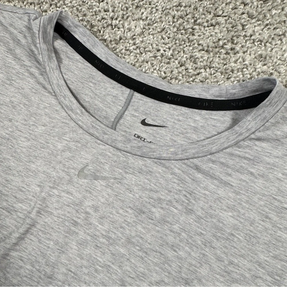 Nike Dri Fit Womens T-Shirts - Lot Of 2 -‎ ECNL Mom And Solid Gray Swoosh L / XL - Picture 9 of 13